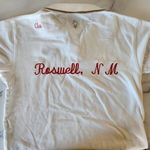 Distinctive Sportwear golf polo Cleo vintage Roswell NM embroidered Anheuser log